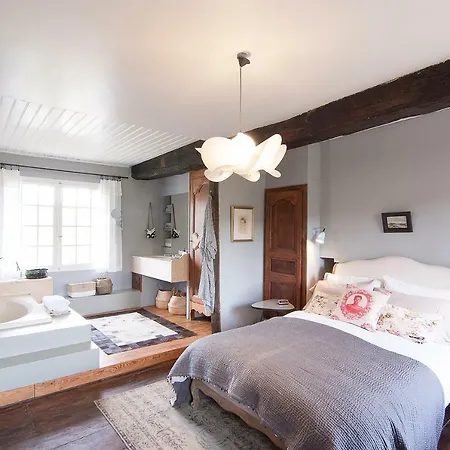 Le Frene A La Maure Holiday home *